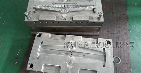 潤東方環(huán)?？照{(diào)分水器模具